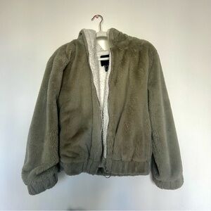 Forever 21 Green Fuzzy Cozy Jacket